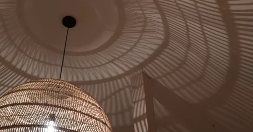 Hängelampe Ball aus Flechtweide