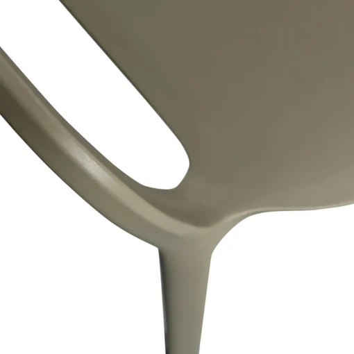 Stuhl mit Armlehne